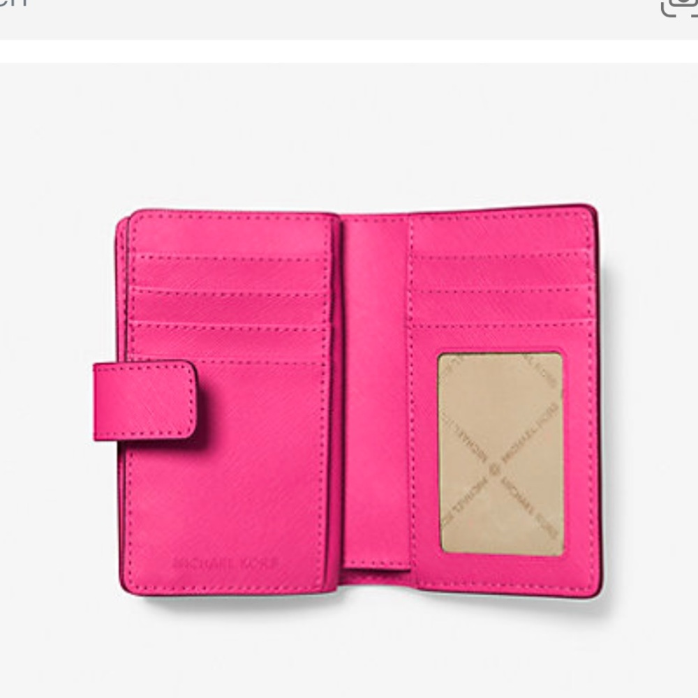 Michael Kors Medium Saffiano Leather Bifold Wallet
NWT - Picture 2 of 16